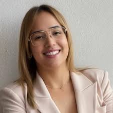 Me complace anunciar que he pasado la Reválida General y he obtenido la 6ta  posición entre un total de 299 aspirantes! Este logro es un reflejo del  esfuerzo y dedicación invertidos en