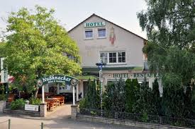 1 von 2 passenden hausbauangeboten: Das Haus Mit Der Personlichen Atmosphare Hotel Nussknacker In Fulda