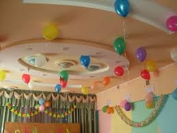 как украсить потолок на новый год в детском саду Oformlenie Muzykalnogo Zala K Utrennikam Vospitatelyam Detskih Sadov Shkolnym Uchitelyam I Pedagogam Maam Ru Baby Mobile Baby