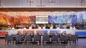 The world's first gordon ramsay hell's kitchen restaurant is turning up the heat at caesars palace in las vegas. Gordon Ramsay Hell S Kitchen Restaurant Review Conde Nast Traveler