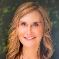 Lisa Stinchcomb's Instagram, Twitter & Facebook