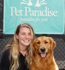 Going on vacation used to mean packing your precious pets into the car and dropping them off at a cold and lonely kennel on your way out of town. Naples Pet Boarding Pet Paradise