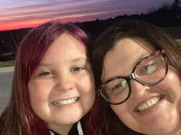 Daughter's handwritten song performed by musicians after mom's TikTok