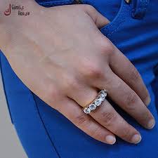 Siz Pirlanta Modeli Yuzuklerde Hangi Rengi Tercih Ederdiniz A Rose B Altin C Beyaz Urun 5 Sirali Pirlanta Modeli Rose Yuzuk Jewelry Gifts Rings