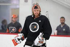 Career stats (appearances, goals, assists) and transfer history. Flyers Goalie Prospect Felix Sandstrom Catching Team S Attention With Strong Rookie Camp