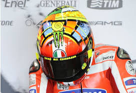 Dunia balap motor berduka saat itu. Valentino Rossi S Marco Simoncelli Tribute Helmet Valentino Rossi Valentino Rossi Helmet Helmet Design