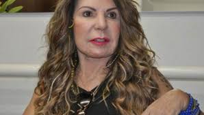 Entre os milhares de foliões, estavam a cozinheira. Elba Ramalho Diz Que Covid 19 E Criacao Dos Comunistas Para Destruir Cristaos Audiencia Da Tv