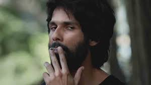 Despite Fresh Releases Shahid Kapoor S Kabir Singh Continues To Pull Crowd At Theatres Movies News Zee News Shahid kapoor,kiara advani,arjan bajwa,suresh oberoi,nikita dutta,teena singh,adil hussain,soham majumdar,kunal thakur are. kabir singh continues to pull crowd