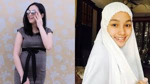 Memang ramai artis malaysia yang kali pertama dikurniakan rezeki anak, ada yang masih hamil dan ada juga yang telah selamat. Artis Cantik Indonesia Ini Menanti Kelahiran Anak Keturunan Bangsawan Malaysia Halaman 3 Tribun Lampung