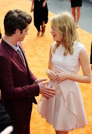 Who does emma stone date? Emma Stone And Andrew Garfield At The Kids Choice Awards Pictures Andrew Garfield Emma Stone Andrew Garfield Kids Choice Award