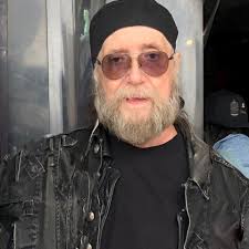 Fundraiser for Julie Cross by Renee Bond : Support For Michael Hurn's Family