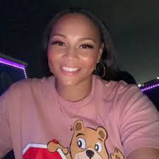 Michelle Urbanski (@urbanskimom)