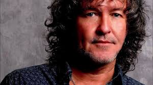 Entrevista a Darren Wharton (Dare): Hemos decidido formar una nueva banda,  Renegade, para presentar la música inmortal de Phil Lynott y Thin Lizzy