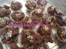 Kuncinya terletak pada penggunaan produk dan jenis cokelat. Resepi Cornflakes Salut Coklat Tabur Rainbow Ball Senang Sangat Membuatnya Blog Santai Santai Jerr