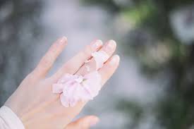 Co To Jest Manicure Japonski Cena U Kosmetyczki I W Domu Opinie