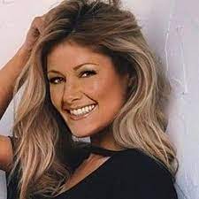 Und das nicht nur wegen des feuerwerks, das die schlagerqueen auf der bühne abgebrannt hat, sondern auch wegen helenes neuer frisur. Helene Fischer In 2021 Helene Fischer Frisur Helene Fischer Farbenspiel Helene Fischer Stadiontour