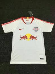 Attacking runs join the attack. Rb Leipzig 18 19 Home Kit On Carousell