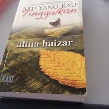 Kenapa mudah sangat untuk kau lupakan aku?, apa kurangnya aku dari dia?, kerana paras rupa kau nilai.hati budi kau lupakan! Aku Yang Kau Tinggalkan Books Stationery Books On Carousell