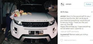 Mulai dikenal dan diidolakan banyak orang di media sosial karena konten bucin nya dengan niko al hakim, rachel vennya justru kandas dengan pasangannya setelah empat tahun menikah. Widih Ternyata Ini Nih Alasan Niko Al Hakim Pernah Ngasih Kado Mobil Mewah Ke Rachel Vennya Hai