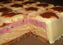 Carre Croquant Chocolat Blanc Framboise Et Speculos Aurelie Cuisine Croquant Au Chocolat Gateaux Et Desserts Gateau Sans Cuisson