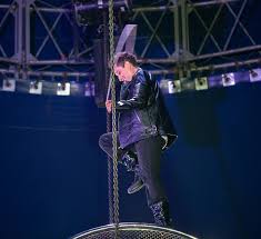 The traveling italian water circus will be coming to battlefield mall from june 17 through june 27. Cirque Italia S Water Circus Is Home To Generations Of Circus Performers