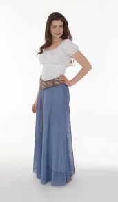 Ella (hathaway) lives in a magical world in which each child. Anne Hathaway Ella Enchanted Stills Gabiyoung S Celebrities