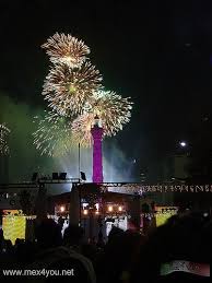 Ano Nuevo En Mexico Df New Year S Eve Around The World Celebration Around The World New Year Celebration