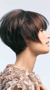 Racine soutenue nuque longue effile 1001 exemples parfaits de la coupe courte effile. Les Coupes Courtes Des Beaux Jours