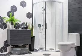 Those who have a limited space could greatly benefit from this bathtub idea. Unique Shower Door Ideas For Small Bathrooms