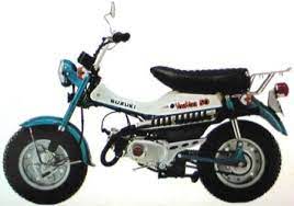 もはや骨董品扱い 小さな車体に極太タイヤ スズキ バンバン５０ スズキ バンバン スズキ クールなバイク