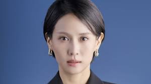 Lee Jung-hoo of the San Francisco Giants contributed to the team's offense  with a long shot and a sc..