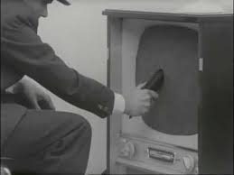 Beuys had developed the idea of the earth piano for the fluxus festival, but never realized it. Joseph Beuys Performing Felt Tv 1970 Fluxus Movement Youtube