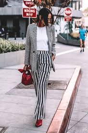 Black And White Checkered Pants Outfit Ideas 30 Outfit Ideas To Try All April Long Fashion Summer Fashion Outfits Stripe Pants Outfit