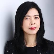 Leng Lo's Instagram, Twitter & Facebook