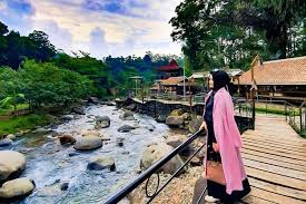 5 Penginapan Di Sentul Dengan Pemandangan Alam Cocok Untuk Keluarga Halaman All Kompas Com