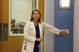 Meredith grey might just be heading to jail, but she's also in love and finally not afraid to say it, so at least we've got a bright side to look on. The Meaning Behind Meredith Grey S New Short Haircut On Grey S Anatomy Season 12 Glamour