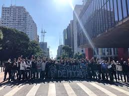A mobilização de hoje, segundo ele, é inspirado na luta dos povos do chile, da colômbia e argentina, que foram às ruas durante a pandemia para reivindicar pautas sociais. Corintianos Impedem Manifestacao De Bolsonaristas Na Paulista