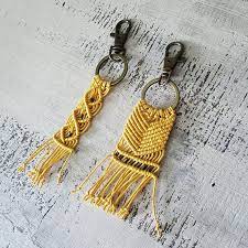 Epingle Par Dhouha Hamidi Sur Comunion Blanca Modeles De Macrame Porte Clef Tuto Macrame