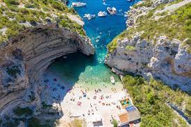 Republika hrvatska listen (help·info)), is a unitary democratic parliamentary. Giving Up On Tourism Season Would Be Irresponsible Says Croatian Tourism Association Croatia Week