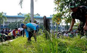 Contoh gotong royong di masyarakat. Kerja Bakti Bersama Gotong Royong Peduli Lingkungan Terus Digalakkan