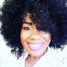 Today's lunch: Lettuce, Avocado, Tomato topped off with tuna and for desert  two mini cheesecakes my neighbour Ali made...