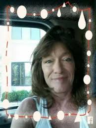 UPDATE : WE FOUND ROBIN 😇 Robin Slack is the older woman in the middle She  is my friends mother We have no idea where she is but we need to find