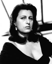L'argomento del post di oggi sono le rughe di anna magnani. Anna Magnani Al Truccatore Non Togliermi Neppure Una Ruga Le Ho Pagate Tutte Care