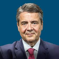 Jun 09, 2021 · die unionsfraktion im bundestag überholt parteichef laschet. Sigmar Gabriel On Twitter Wenn Robert Habeck Bereit Ist Der Ukraine Waffen Zu Liefern Dann Steigt Er Aus Den Von Spdde Die Gruenen Durchgesetzten Verboten Von Waffenlieferungen In Spannungs Und Krisengebiete Aus Cdu Csu