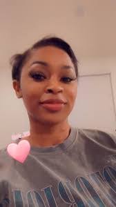 Tamara Mcelroy's Instagram, Twitter & Facebook