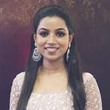 Jennifer Mathew's Instagram, Twitter & Facebook