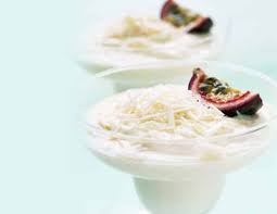 Un petit dessert qui sent bon les antilles , ça vous dit ? Mousse Au Chocolat Blanc Et Noix De Coco Recette Thermomix