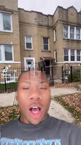 Chicago Apartment Tour: Is It Worth It?