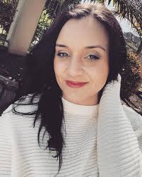 Caught the ☀️ Can anyone tell me what they will be doing if we are out of  level 3 this summer!? Ill start… Ill be reuniting with my family in  Wellington! 💙😍💙