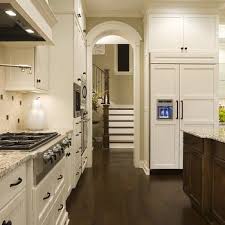 Cream kitchen cabinets offer a warm feel and elegant look in any cooking area. Kitchens Benjamin Moore Creamy Wh Design Ideas
